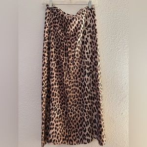 H&M midi leopard skirt